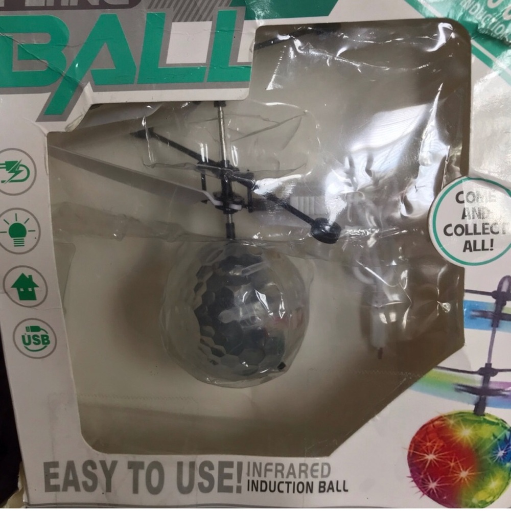 Infrared Induction Flying Ball
